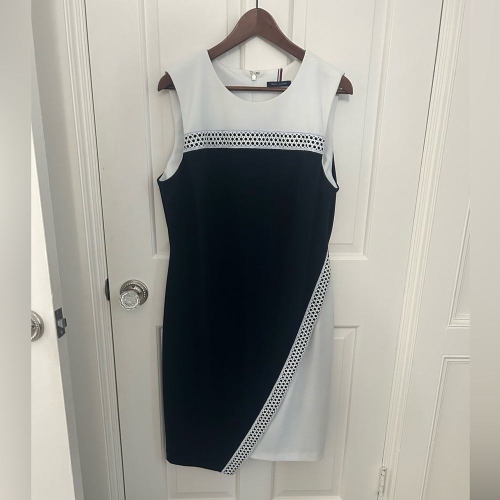 Tommy Hilfiger Navy and White Knee Length Dress
